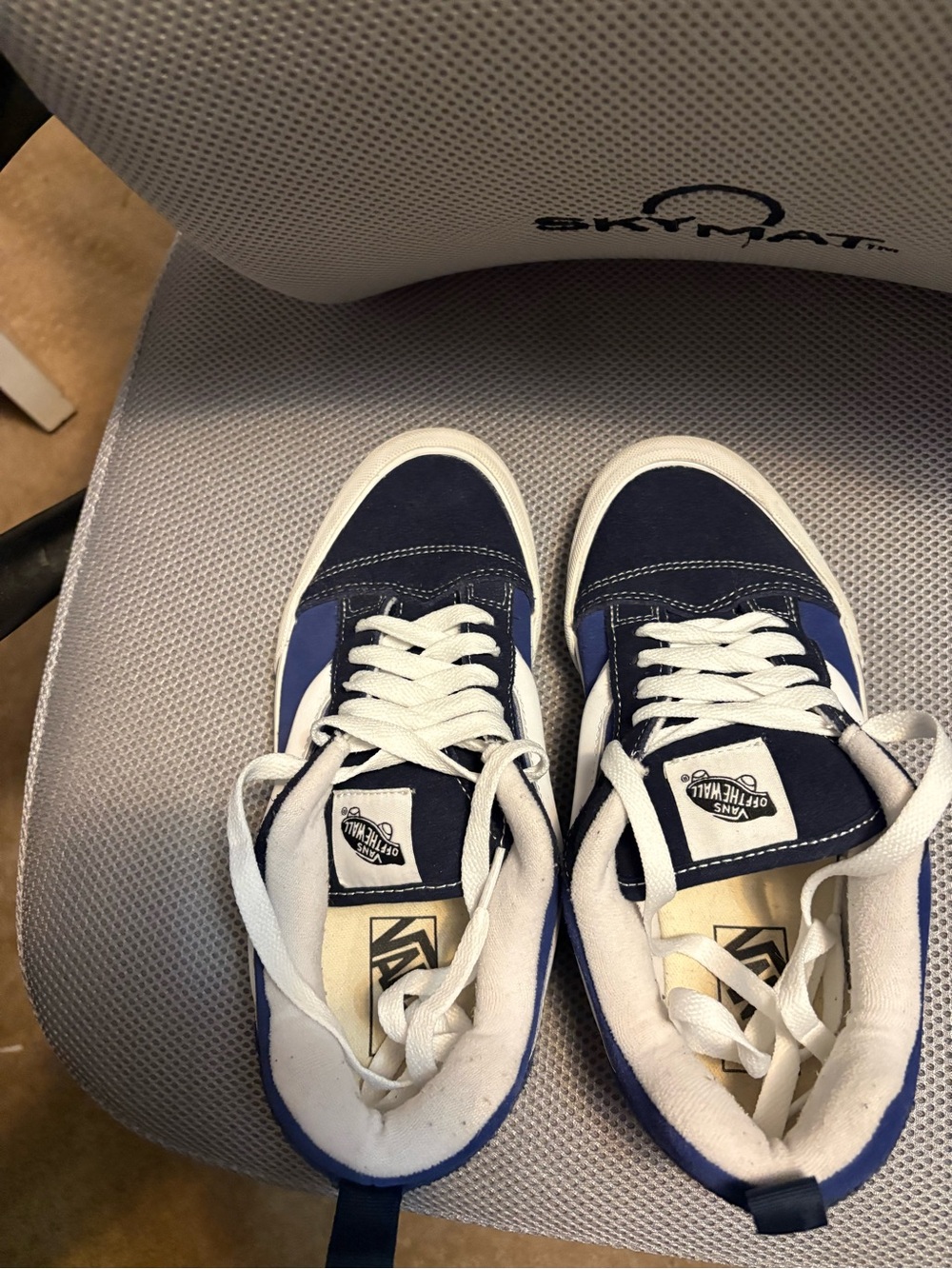 Vans Men’s Navy and White Nu skool Low-Top Sneakers